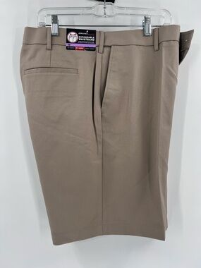 Grand Slam Men's 9" Expandable Waistband Performance Golf Shorts size 38